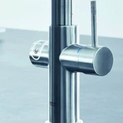 Grohe Red 2.0 Duo Instant Boiling Water Kitchen Tap And M Size Boiler - SuperSteel -Espaces Bain Shop 30058001 d2 3