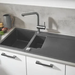 Grohe Minta Kitchen Sink Mixer With Pull Out Spray - SuperSteel -Espaces Bain Shop 32168dc0 d3