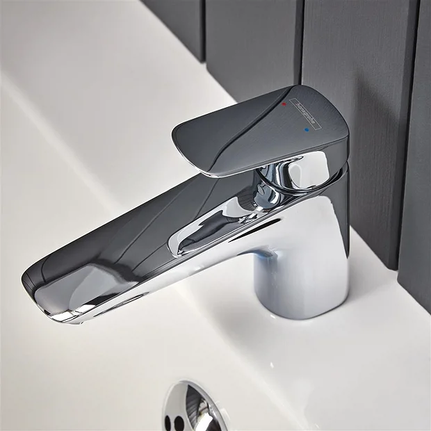 Hansgrohe Logis Monotrou Single Lever Bath Mixer 3 Hansgrohe Logis Monotrou Single Lever Bath Mixer