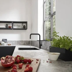 Hansgrohe Talis M54 220 U-Spout Single Lever Kitchen Mixer - Matt Black -Espaces Bain Shop 72806670 d1