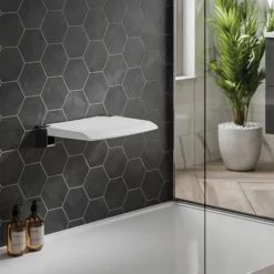 HiB White Shower Seat -Espaces Bain Shop acsswhi01d1