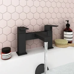 Arezzo Square Matt Black Bath Filler Tap -Espaces Bain Shop cas10blk n d4