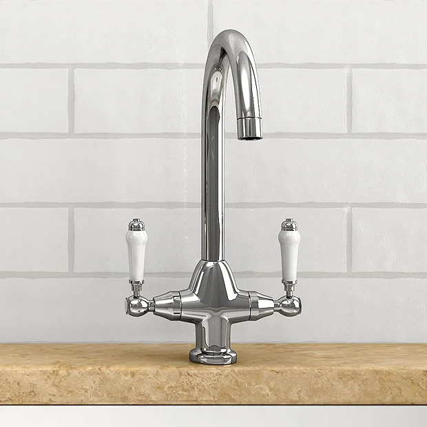 Dual-Lever Traditional Kitchen Tap 4 Dual-Lever Traditional Kitchen Tap - Image 2