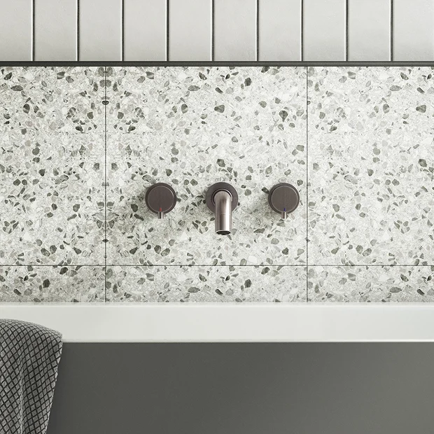 Arezzo Round Gunmetal Grey Wall Mounted (3TH) Bath Filler Tap 5 Arezzo Round Gunmetal Grey Wall Mounted (3TH) Bath Filler Tap - Image 3