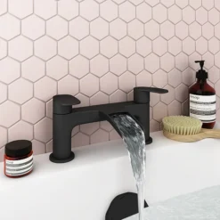 Valencia Matt Black Waterfall Bath Filler -Espaces Bain Shop vwft2blk d1n